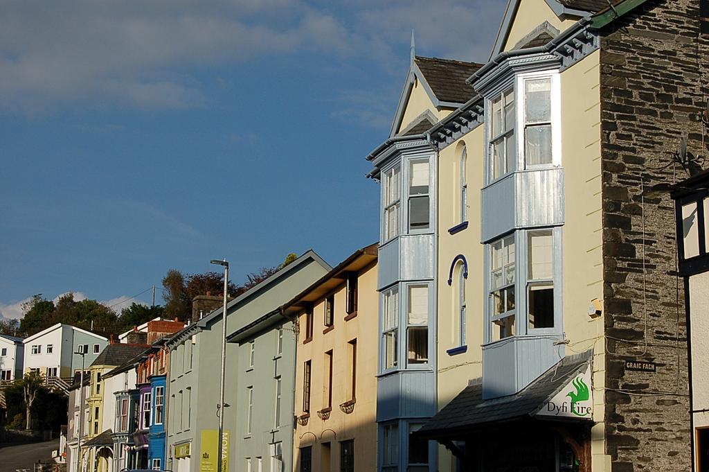 Clock Tower Apartments Machynlleth Exteriör bild