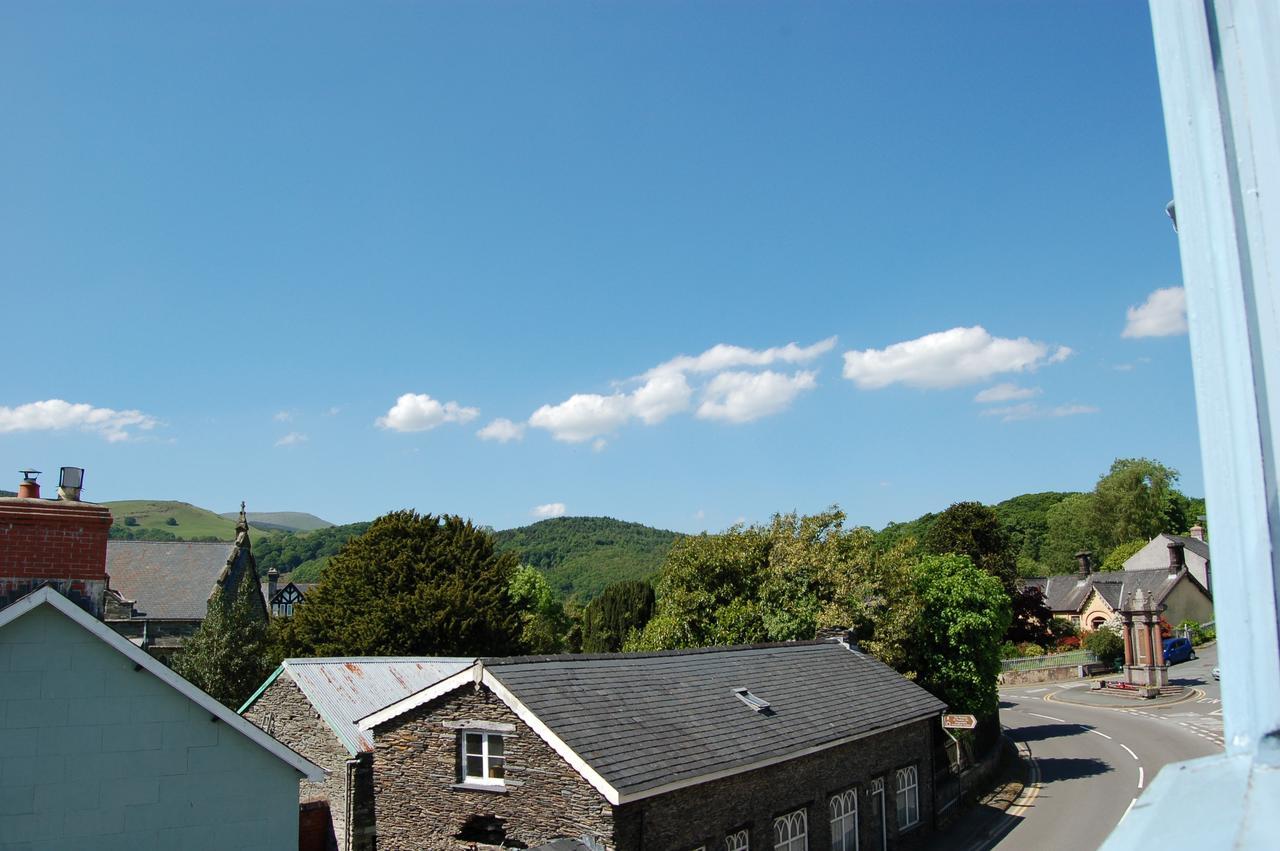 Clock Tower Apartments Machynlleth Exteriör bild